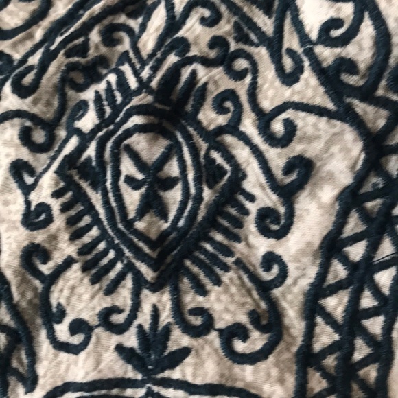 Tank top - Picture 2 of 3